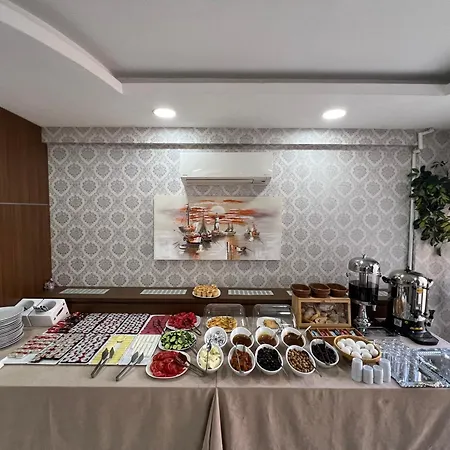Ξενοδοχείο με διαμερίσματα Zara Palas Otel *